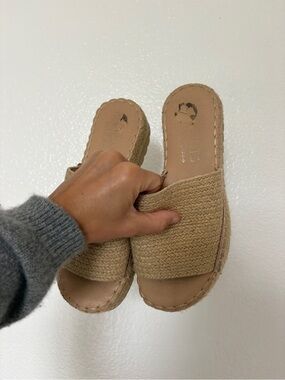 Coconuts by Matisse Tan Woven Slide Sandals